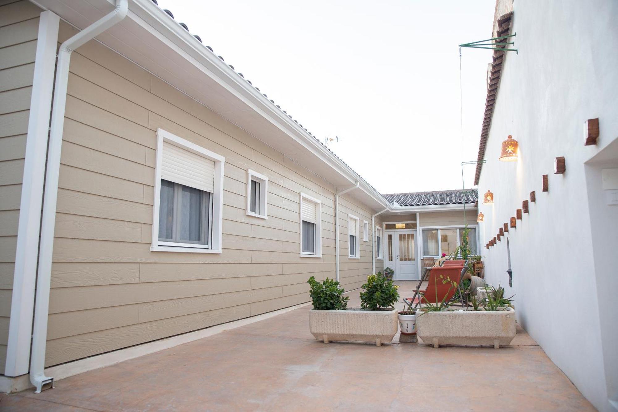 Azafran Consuegra Guest House Exterior photo