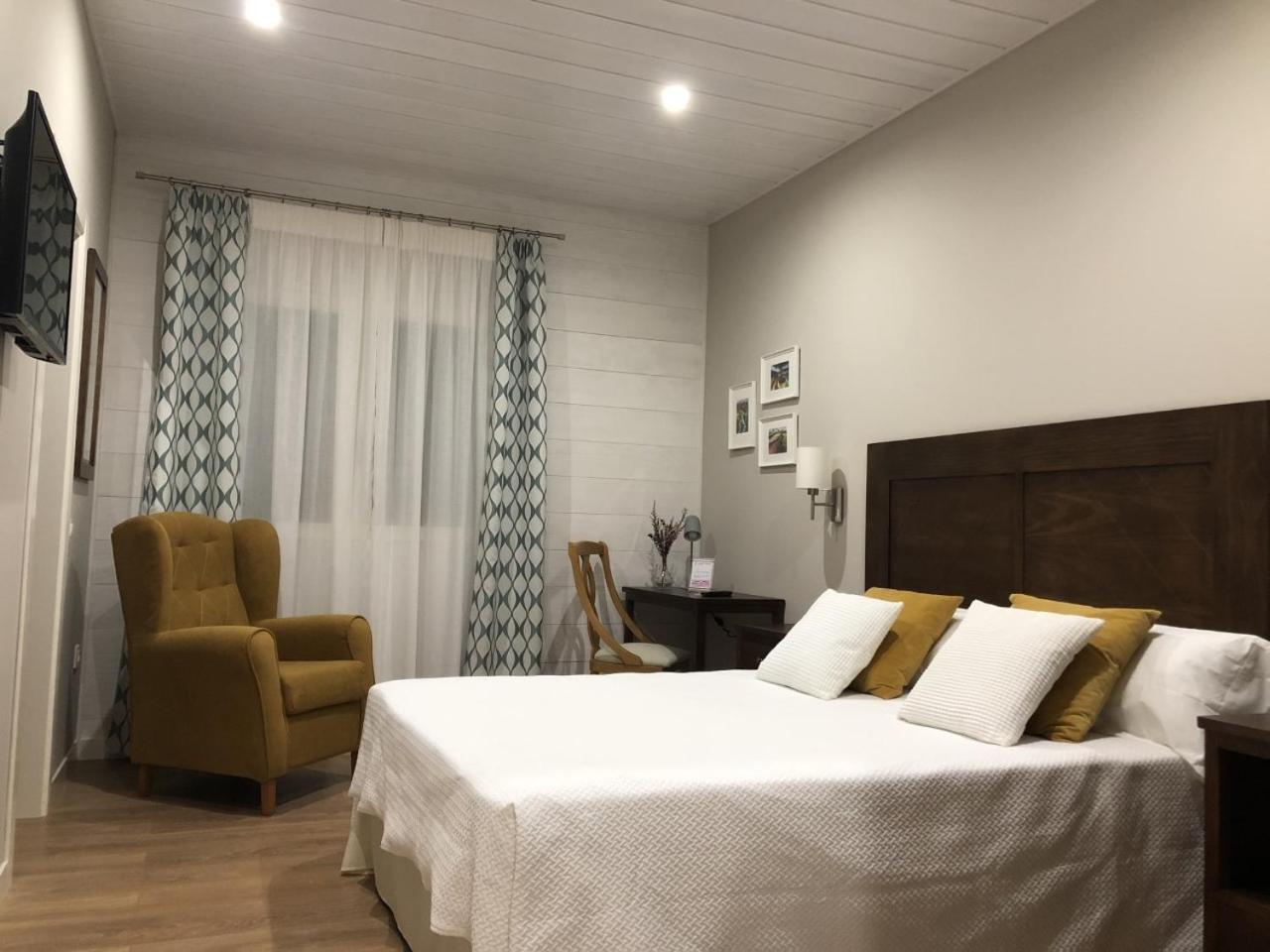 Azafran Consuegra Guest House Exterior photo